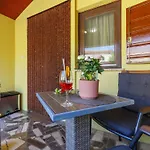 Casa vacanze Kate By Interhome Potpićan
