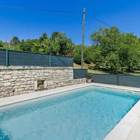 Kate By Interhome * Potpićan