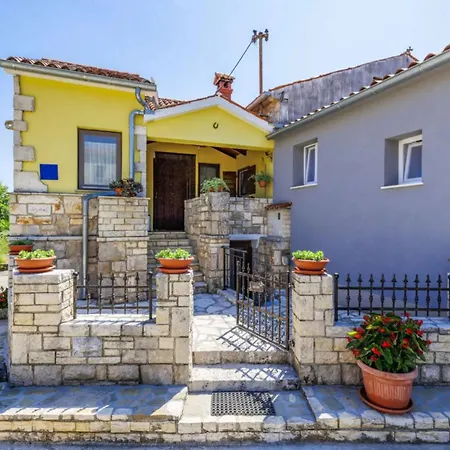 Dom wakacyjny Kate By Interhome Potpićan